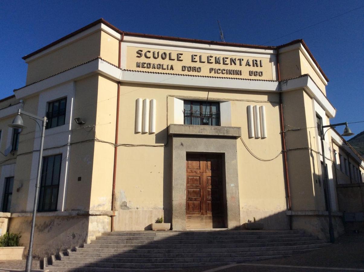 Da Sciuri Case Vacanza Barisciano Екстериор снимка